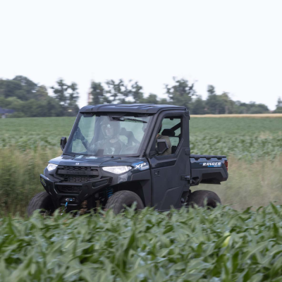 Polaris Ranger XP 1000 – SSV tout-terrain professionnel Polaris Ranger XP 1000 – SSV tout-terrain professionnel
