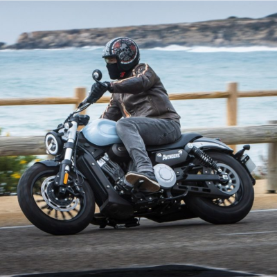 BENDA Avengers 125 – Custom 125 cm³ | Bicylindre | Courroie | Style urbain