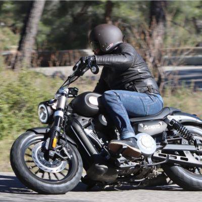 BENDA Avengers 125 – Custom 125 cm³ | Bicylindre | Courroie | Style urbain