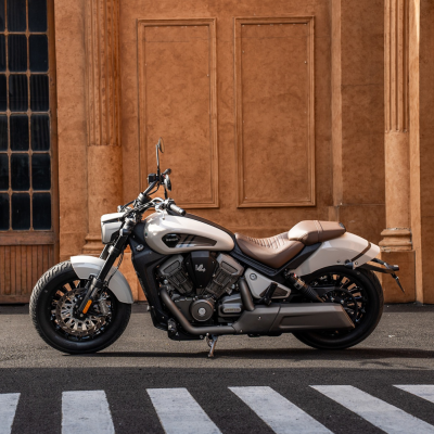 BENDA Darkflag – Cruiser V4 500 cm³ | ABS | Courroie | Suspensions électroniques