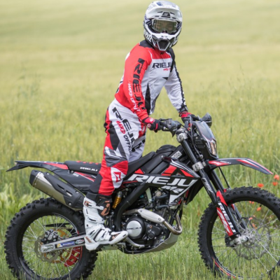 Rieju MR PRO 125 – Enduro 4T | Minarelli 125cc | Suspensions réglables | Inox | Euro 5