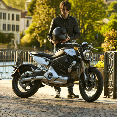 VMoto TC Max – Moto électrique 125cc | 95 km/h | 92 km autonomie | Café Racer